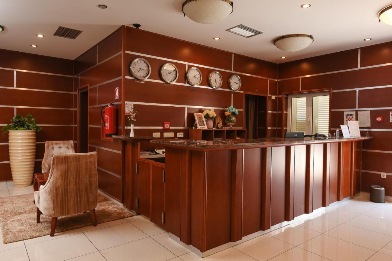 Family Hotel Zane Pag Town Luaran gambar