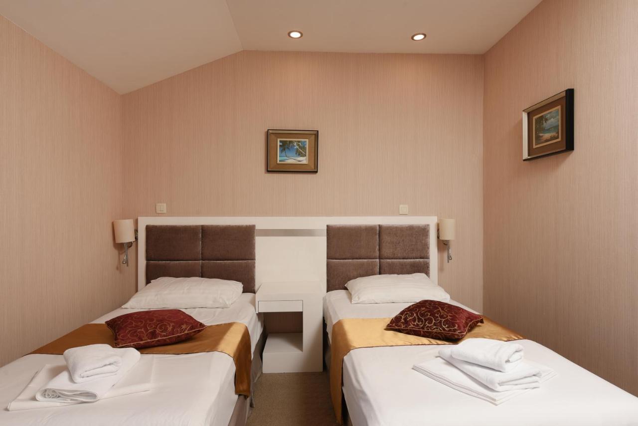 Family Hotel Zane Pag Town Luaran gambar
